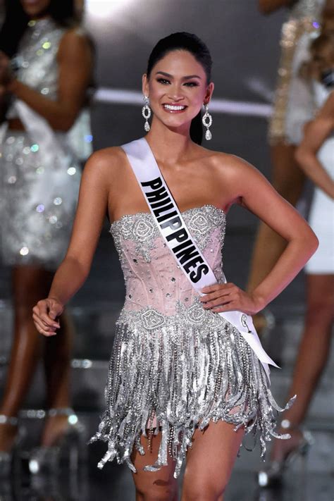 Pia Wurtzbach Miss Universe 2015 Body Measurements Bra Size。